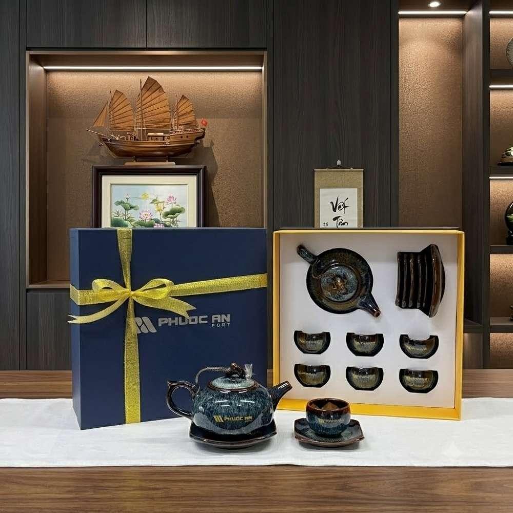 Bộ Bình Trà Men Hỏa Biến In Logo Phước An Port
