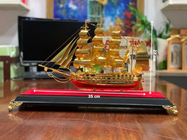 Mô Hình Thuyền Dát Vàng 24K DDTB40H25